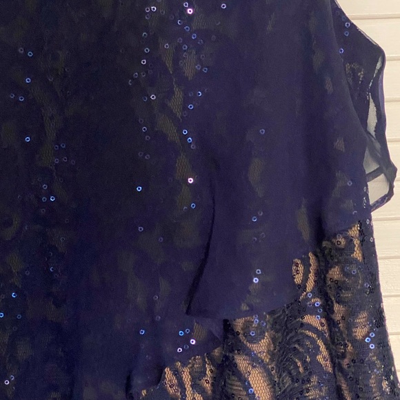 Only worn once! SLNY navy blue cocktail dress. - Picture 6 of 6